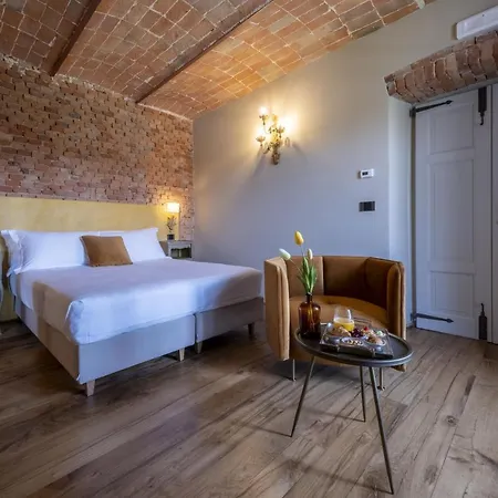 Tenuta Bussia - Wine Relais & *
