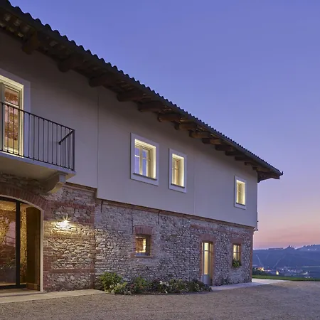 Resort Tenuta Bussia - Wine Relais & *