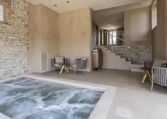 Tenuta Bussia - Wine Relais & Resort