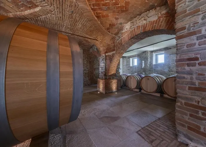 Tenuta Bussia - Wine Relais & *